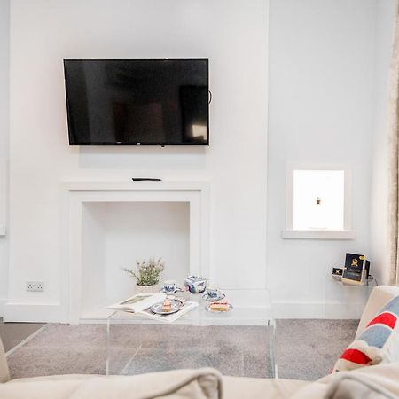 Castle Properties: The Sovereign 5 Bed Town House Windsor Ngoại thất bức ảnh